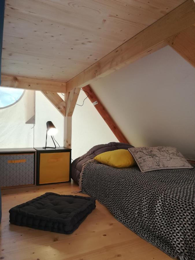 Camping Du Port De Plaisance Peronne  Exterior photo