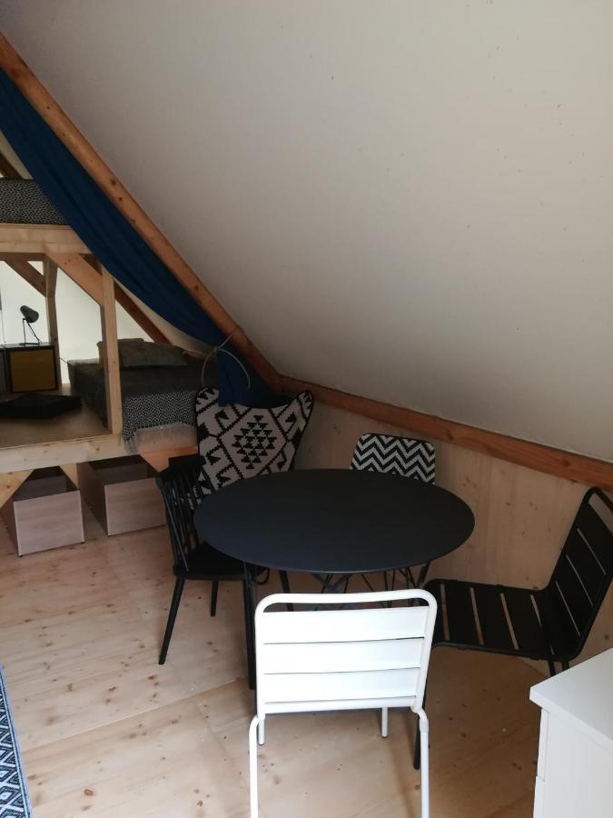 Camping Du Port De Plaisance Peronne  Exterior photo